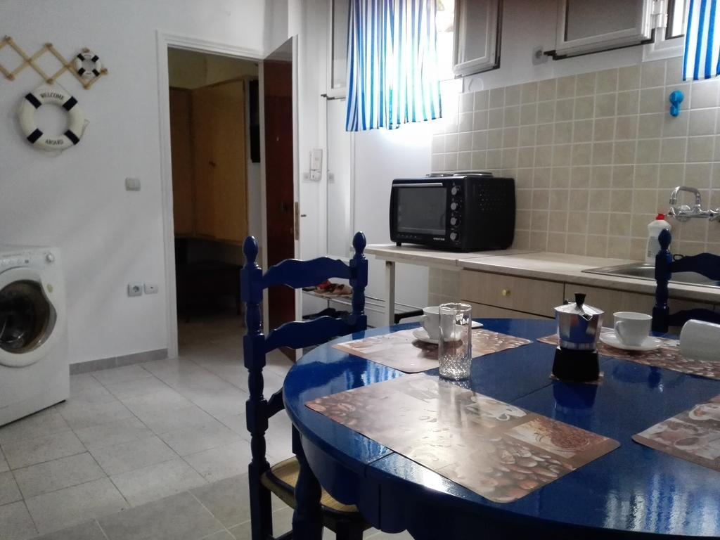 Cosy Apartment Pinotsi Atene Esterno foto