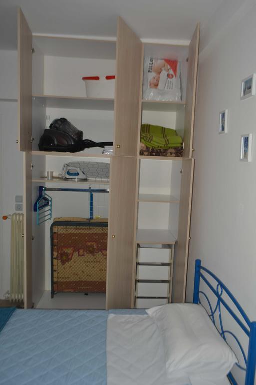 Cosy Apartment Pinotsi Atene Esterno foto